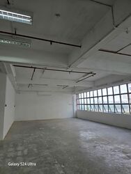 Gordon Industrial Building (D14), Factory #560945091